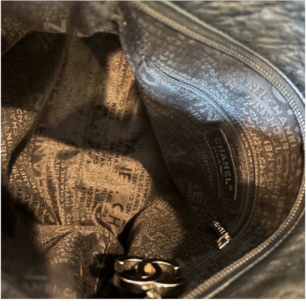 Chanel Lambskin soft hobo bag - Picture 13 of 16